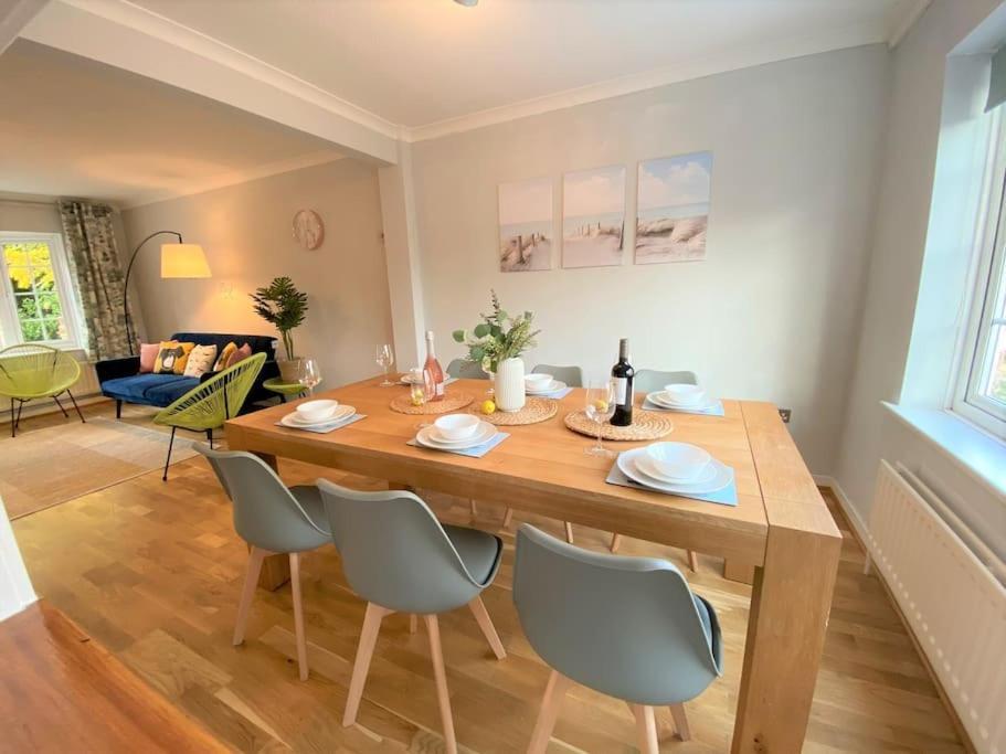 Redhill Town Centre 3 Bed House Near Gatwick Airport, Easy Commute To London Apartment Exterior foto