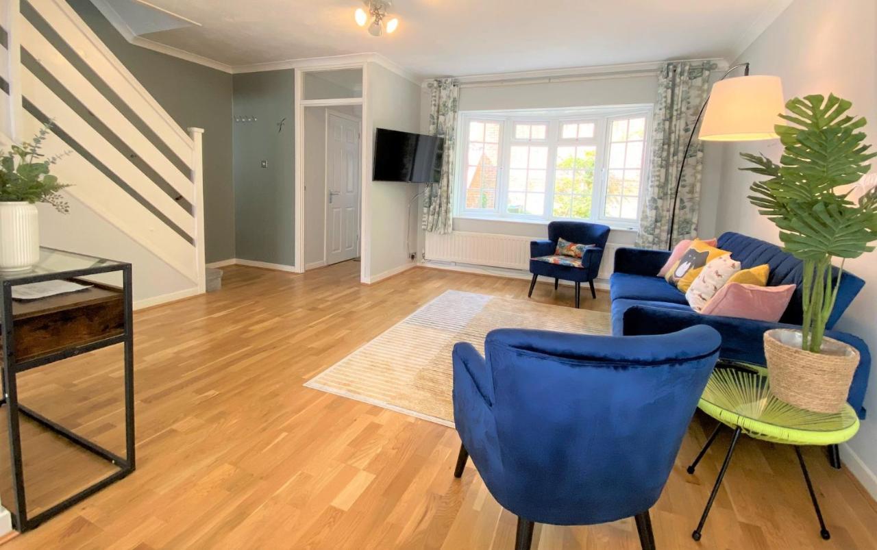 Redhill Town Centre 3 Bed House Near Gatwick Airport, Easy Commute To London Apartment Exterior foto