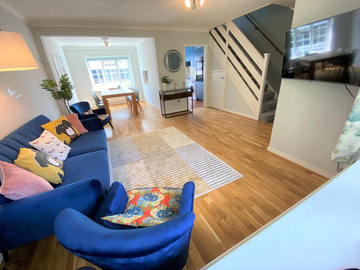 Redhill Town Centre 3 Bed House Near Gatwick Airport, Easy Commute To London Apartment Exterior foto